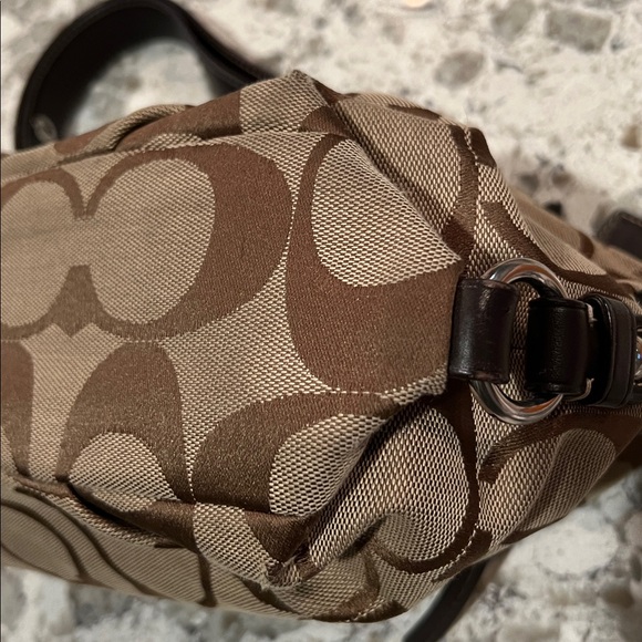 Like new Coach purse - Picture 5 of 5